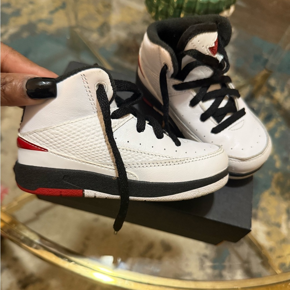 Jordan Retro 2’s